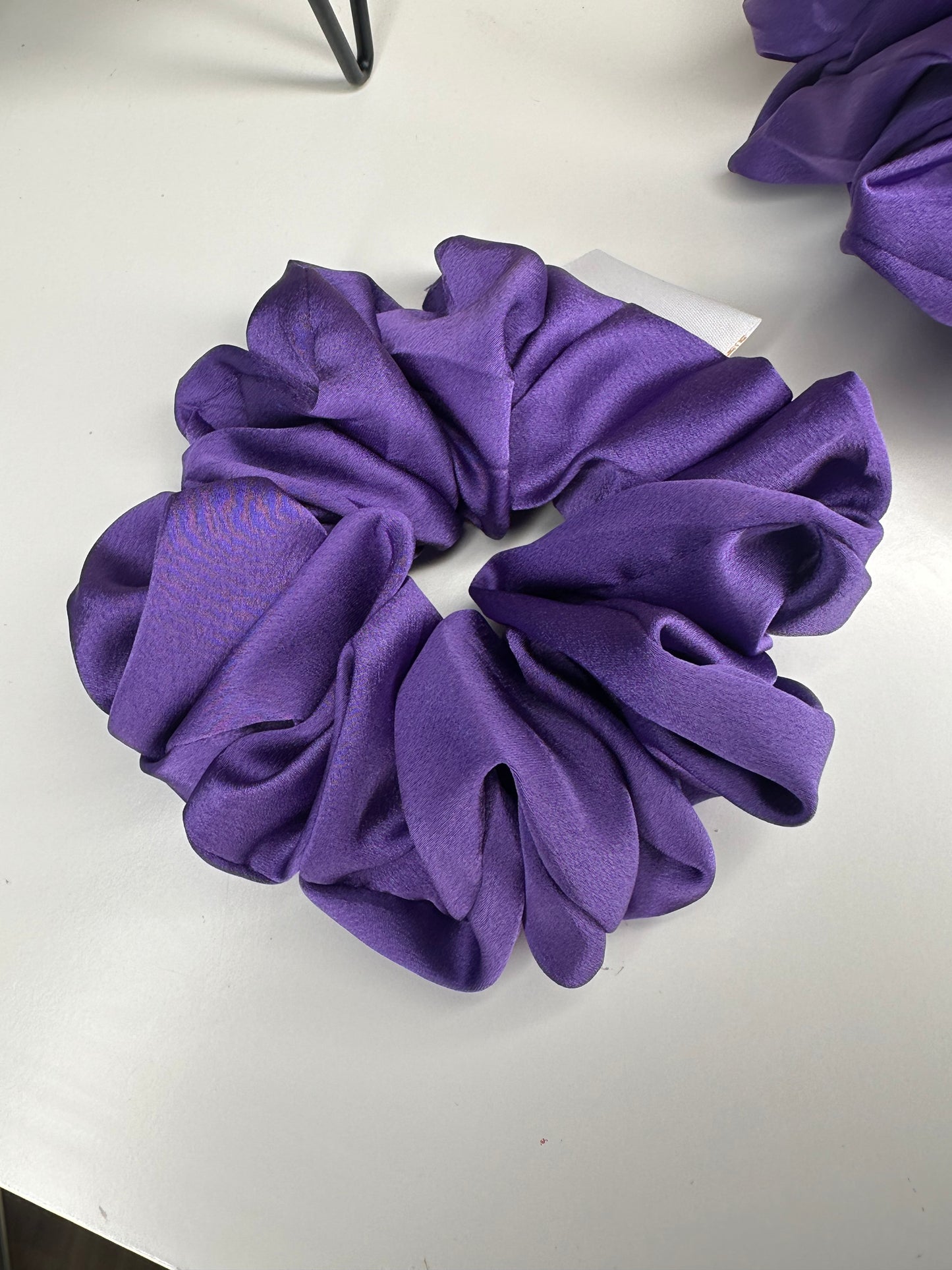 L’Ashleigh Scrunchies (Large)