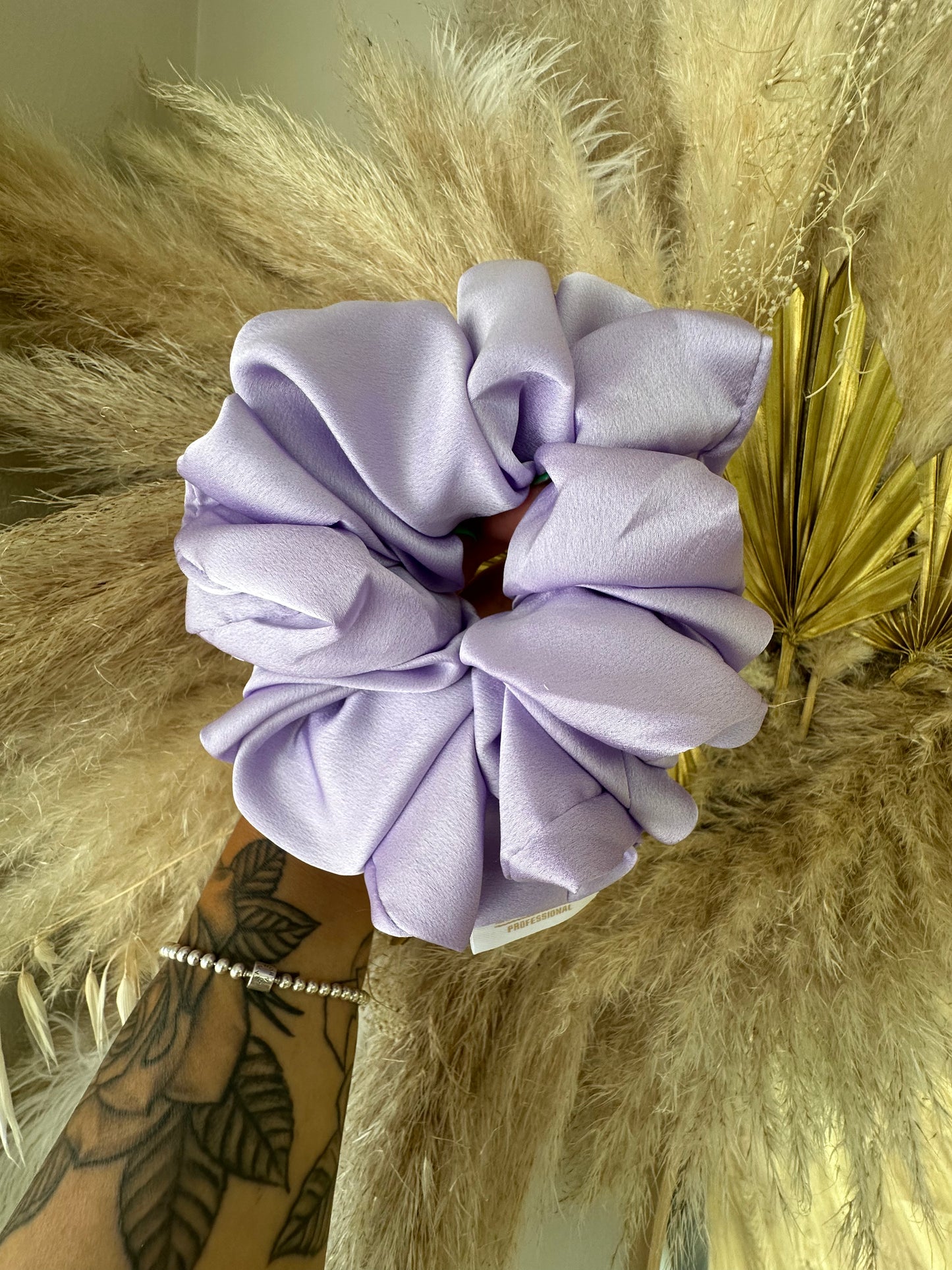 L’Ashleigh Scrunchies (Medium)