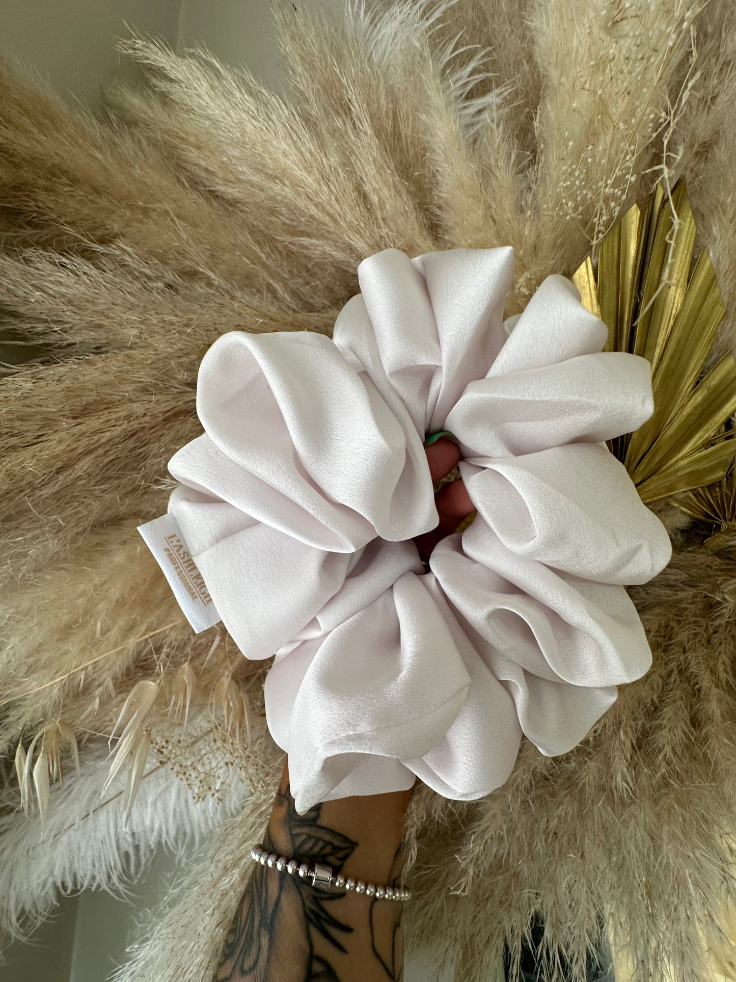 L’Ashleigh Scrunchies (Medium)